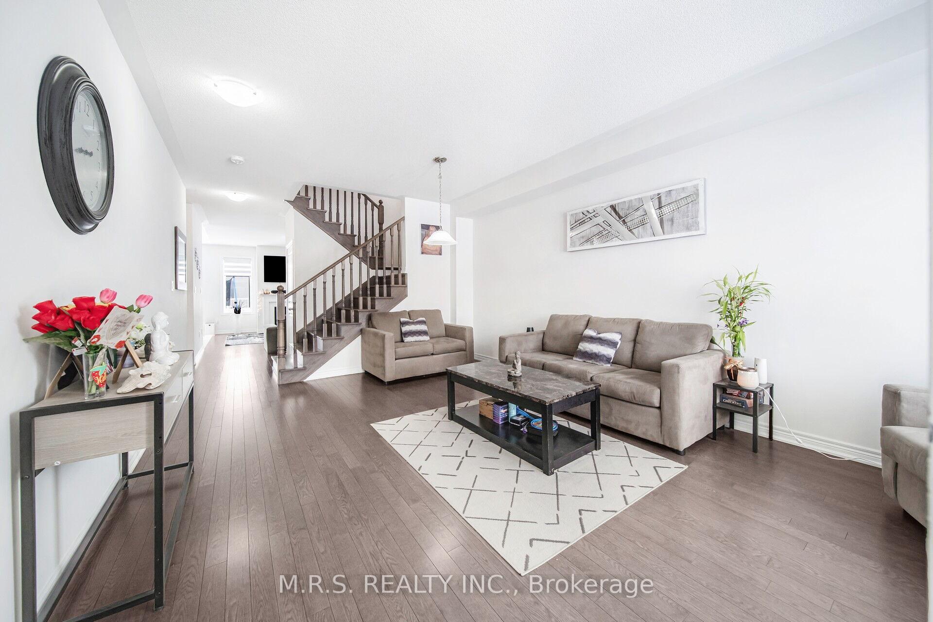 Photo 6 of 557 Red Elm Road, Shelburne — HOMEH
