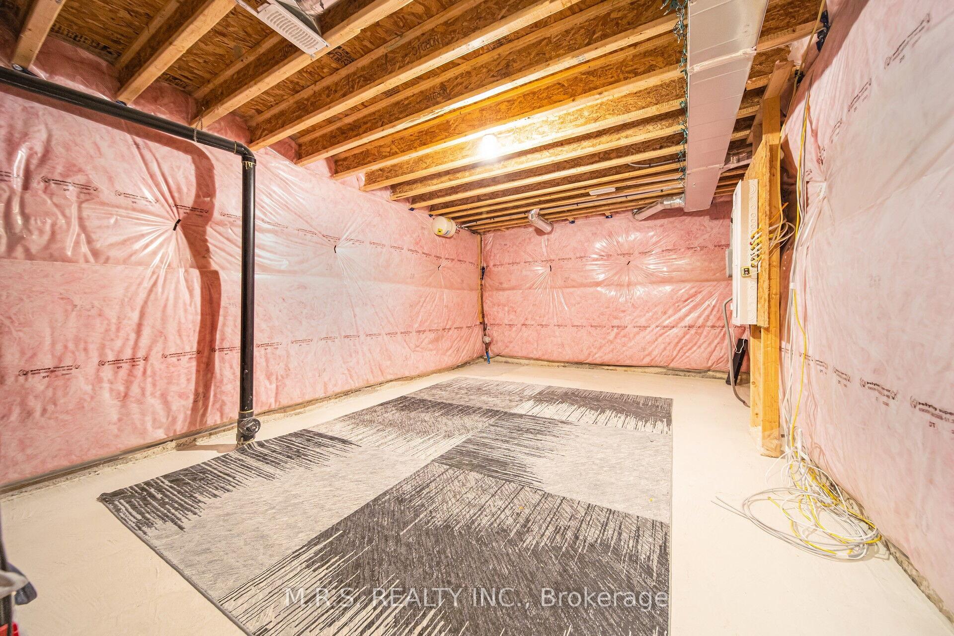 Photo 33 of 557 Red Elm Road, Shelburne — HOMEH