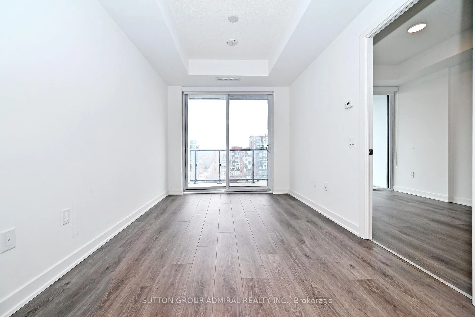 Photo 9 of Unit 1108, 9 Tecumseth Street, Toronto, Niagara — HOMEH