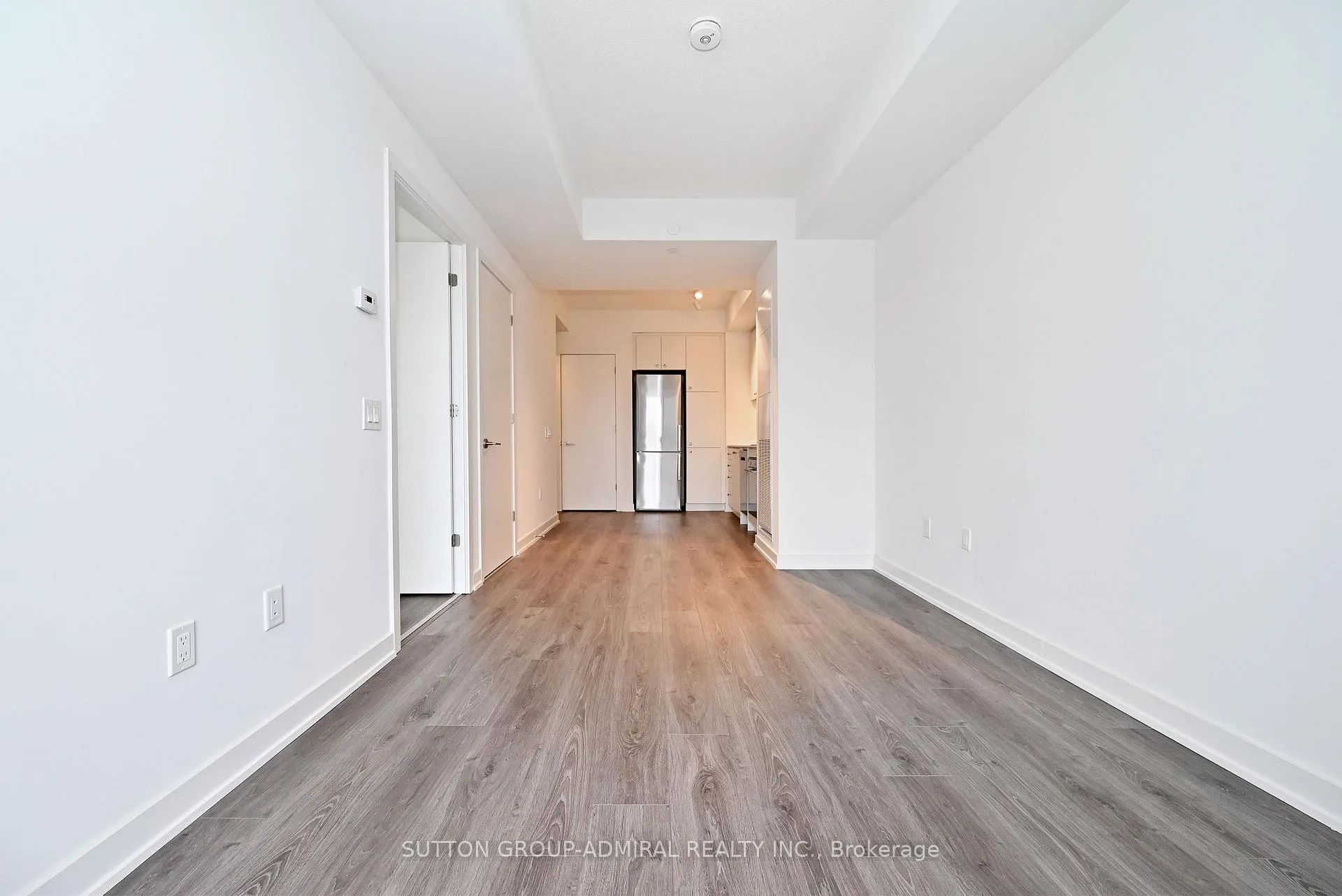 Photo 11 of Unit 1108, 9 Tecumseth Street, Toronto, Niagara — HOMEH