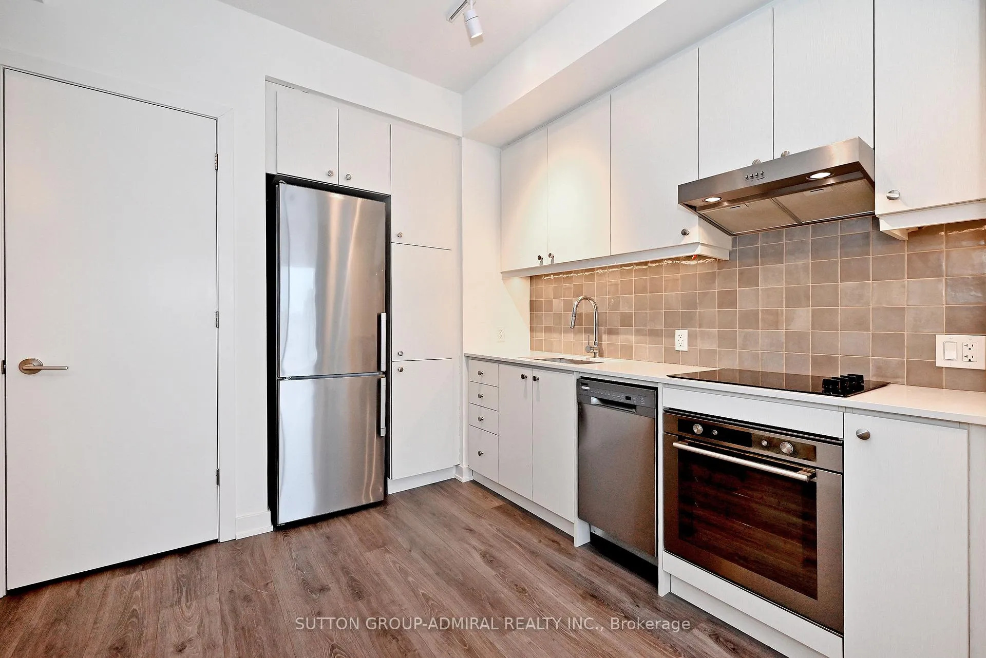 Photo 14 of Unit 1108, 9 Tecumseth Street, Toronto, Niagara — HOMEH