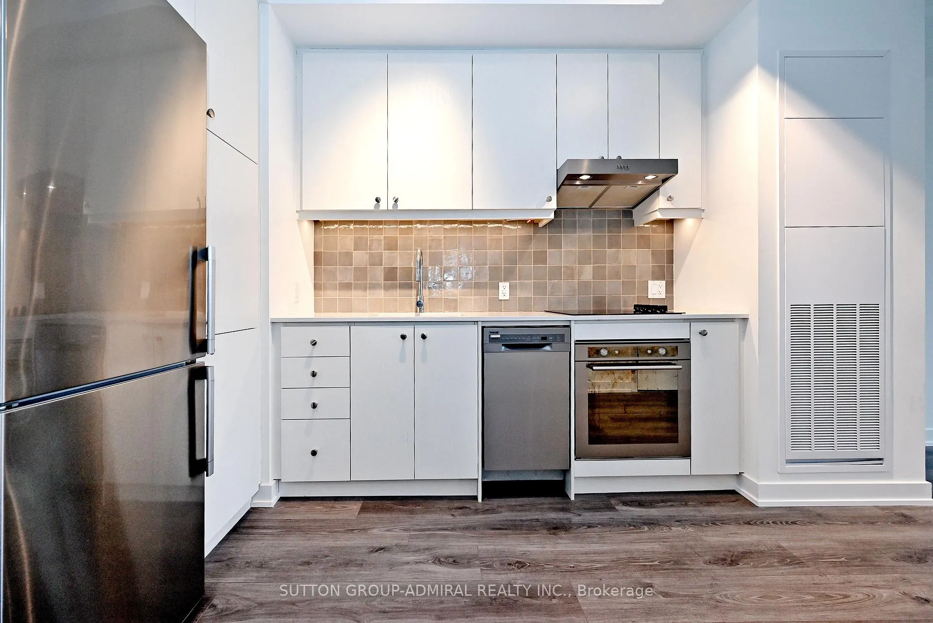 Photo 15 of Unit 1108, 9 Tecumseth Street, Toronto, Niagara — HOMEH