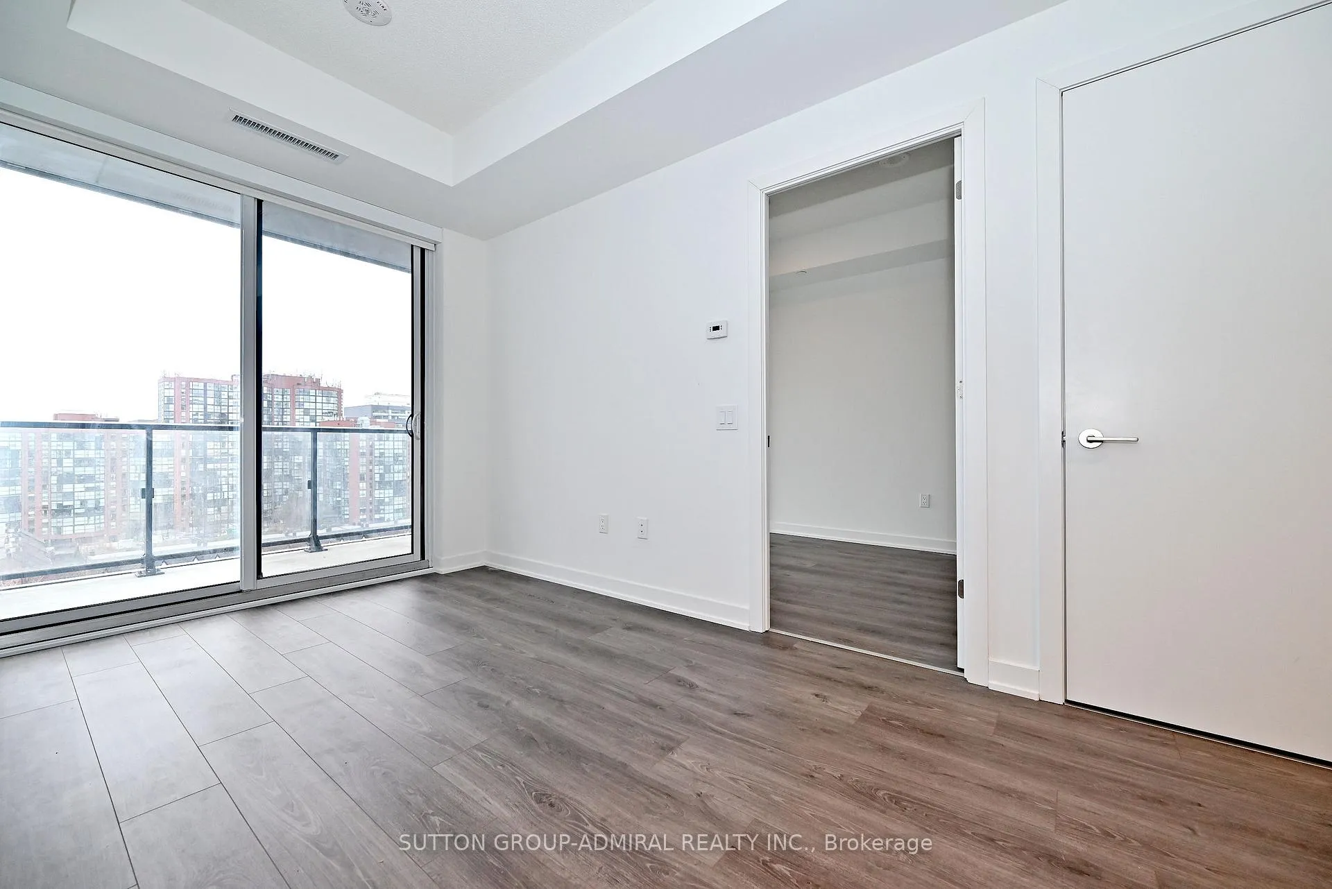 Photo 19 of Unit 1108, 9 Tecumseth Street, Toronto, Niagara — HOMEH