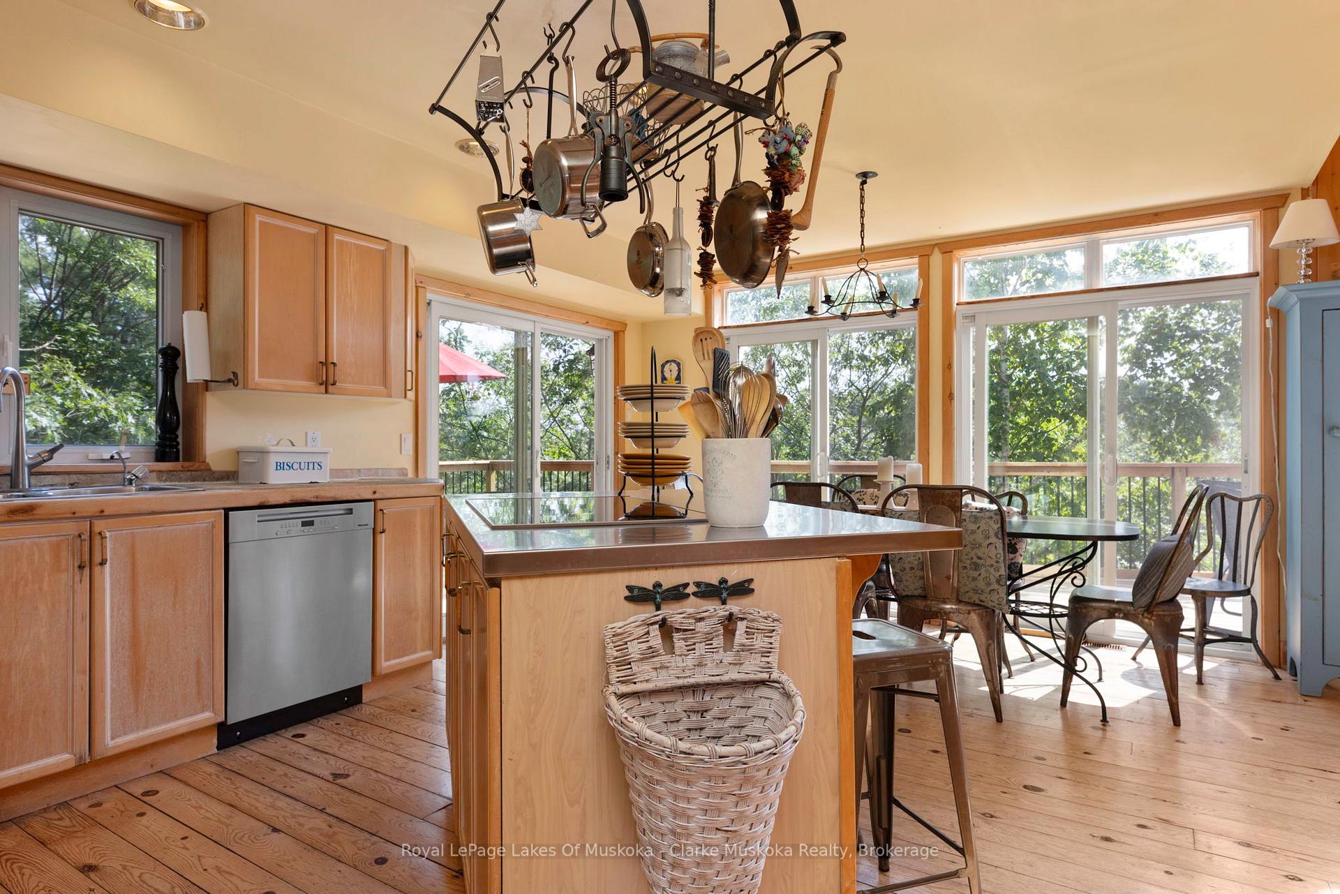 Photo 7 of 12 Osprey Road, Seguin — HOMEH