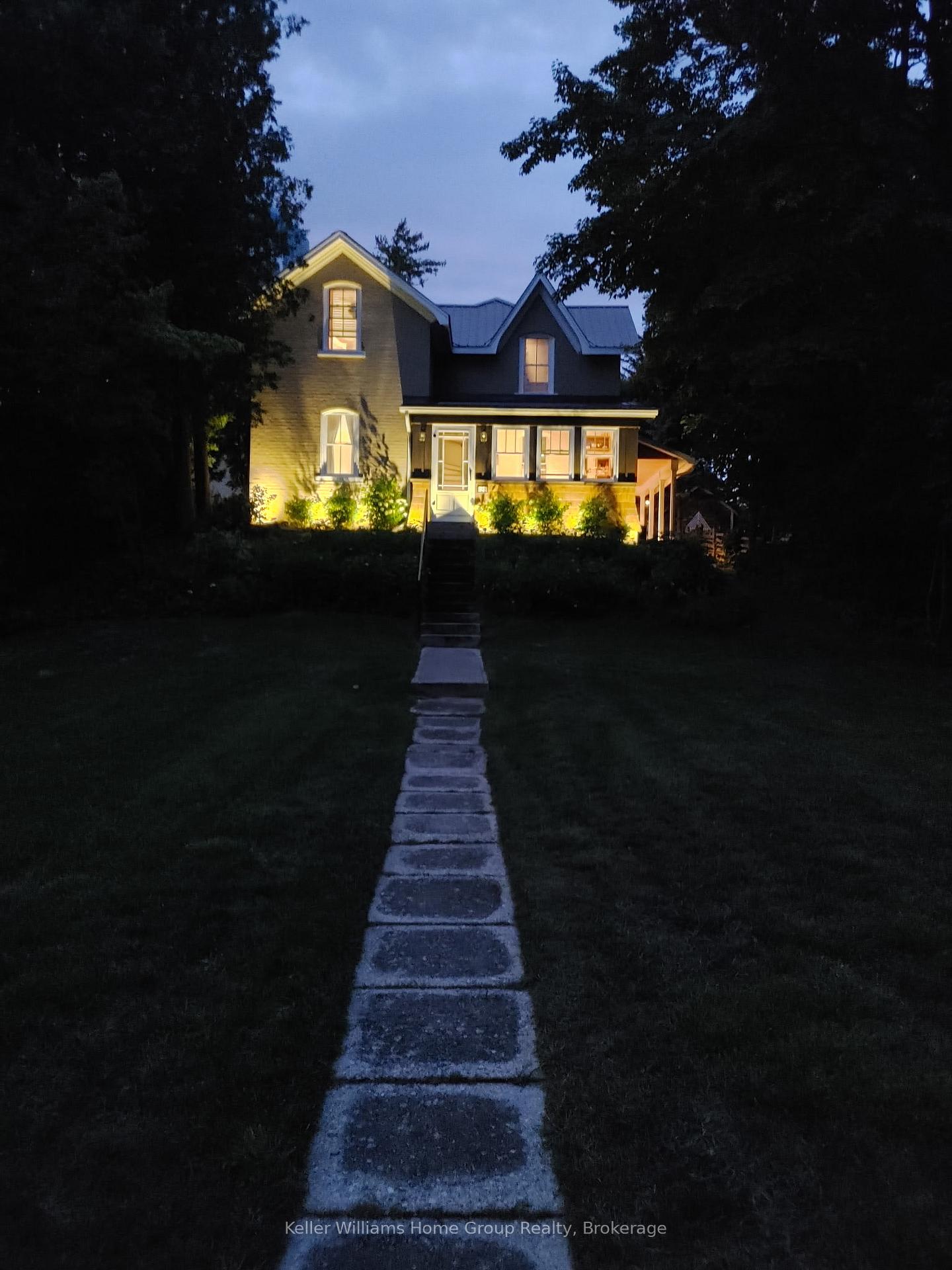 Photo 2 of 128 Second Avenue W, Shelburne — HOMEH