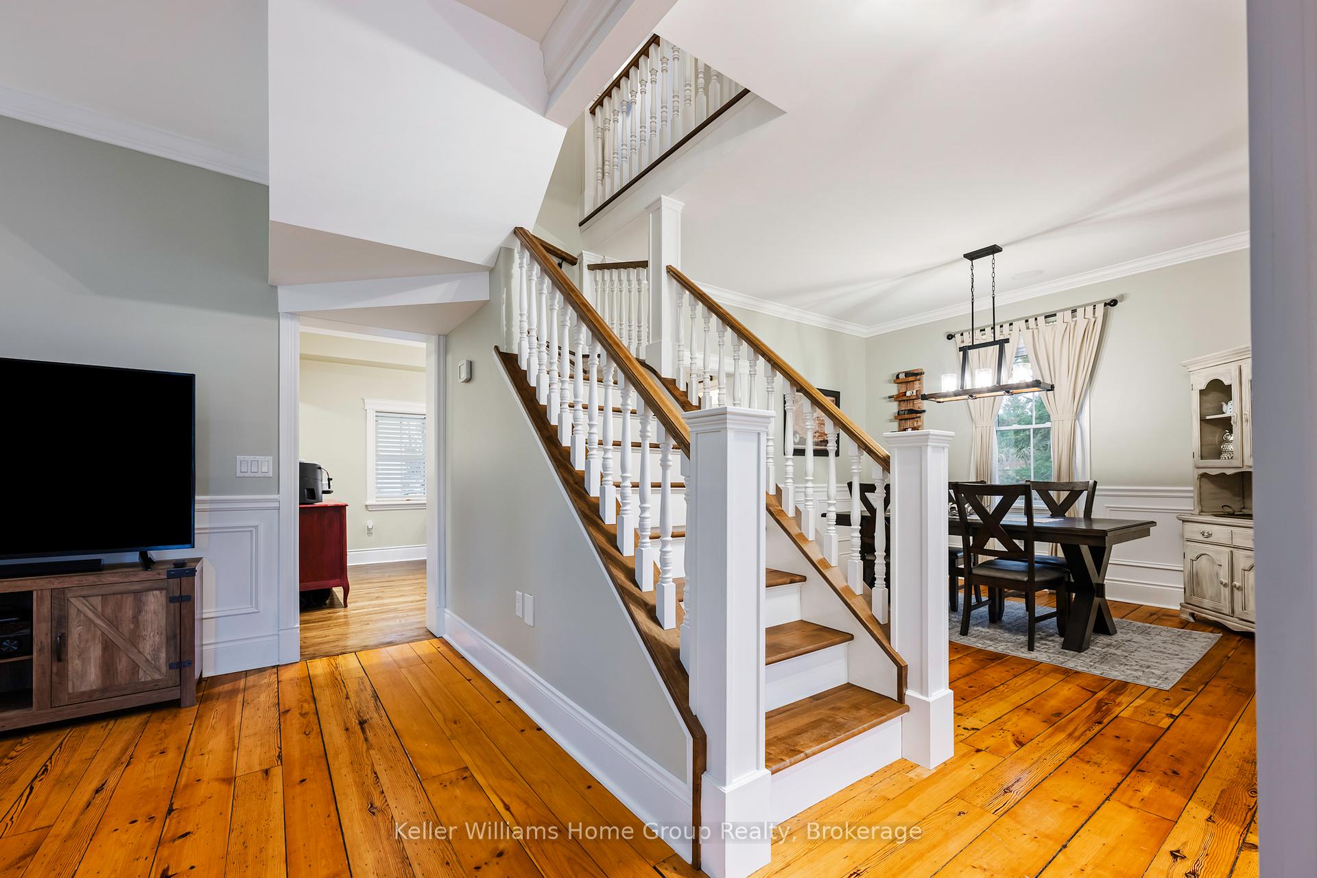 Photo 10 of 128 Second Avenue W, Shelburne — HOMEH