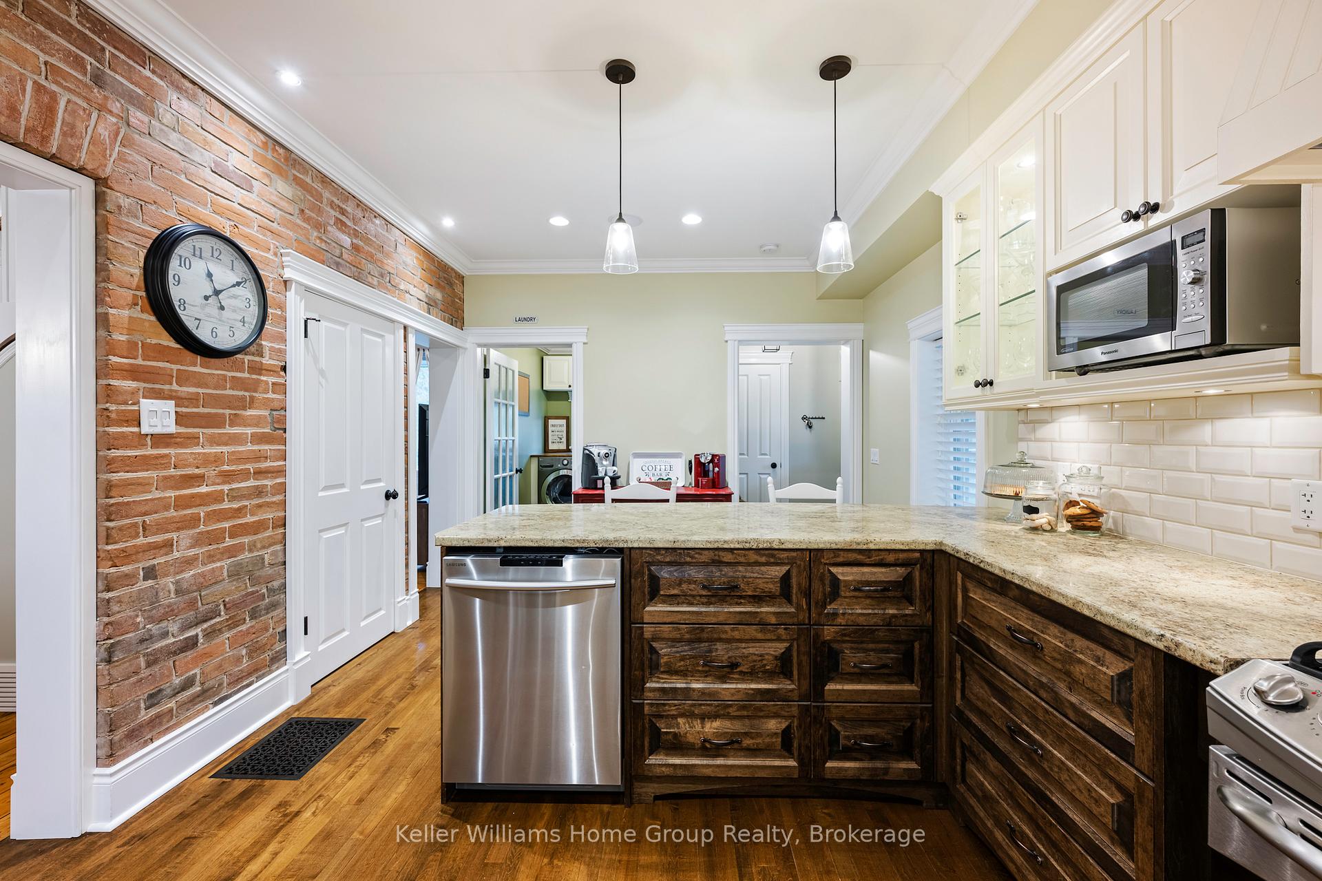 Photo 17 of 128 Second Avenue W, Shelburne — HOMEH