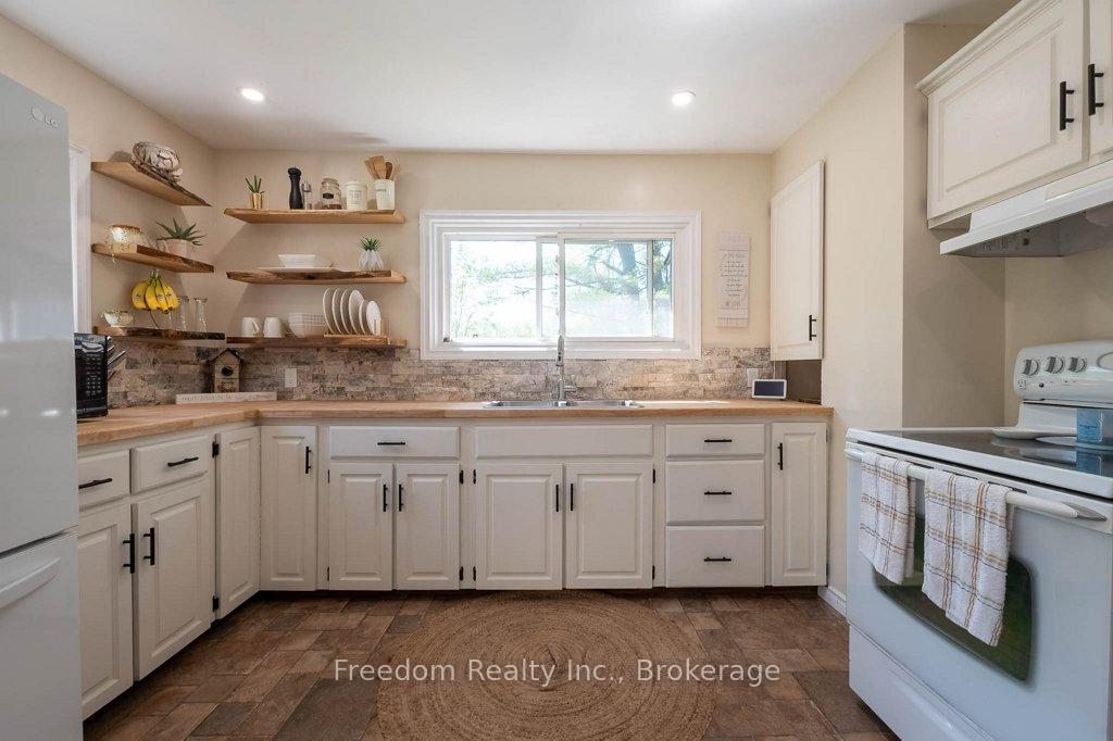 Photo 15 of 1216 Kitchen Side Road, Severn, Rural Severn — HOMEH
