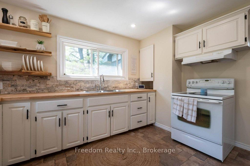 Photo 16 of 1216 Kitchen Side Road, Severn, Rural Severn — HOMEH