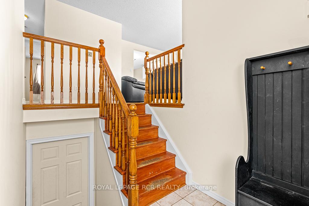 Photo 6 of 531 Park Avenue, Shelburne — HOMEH