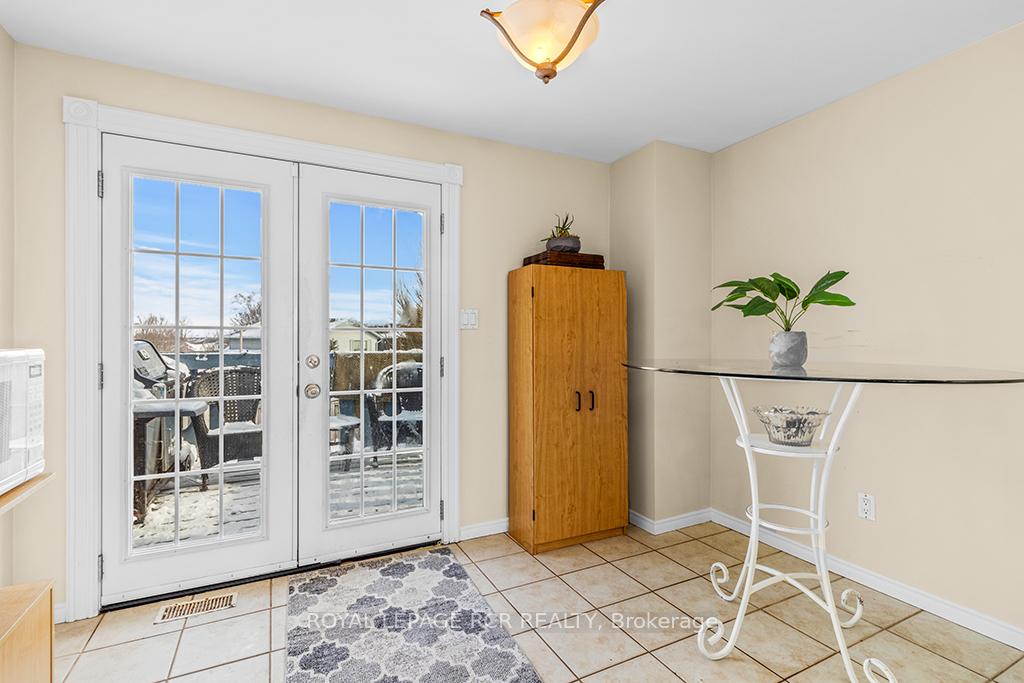 Photo 13 of 531 Park Avenue, Shelburne — HOMEH
