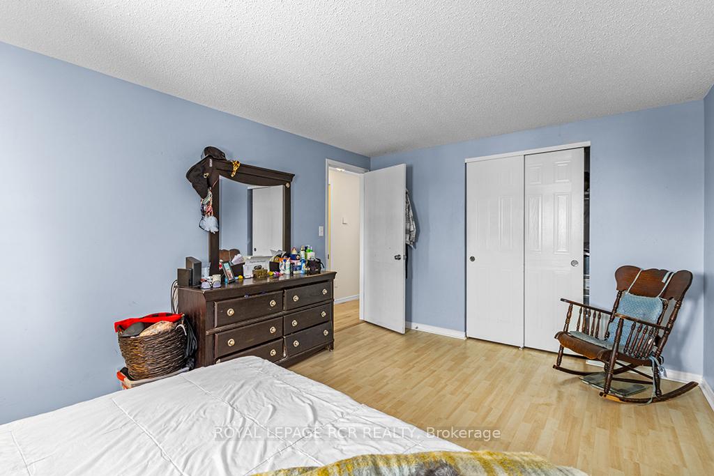 Photo 17 of 531 Park Avenue, Shelburne — HOMEH