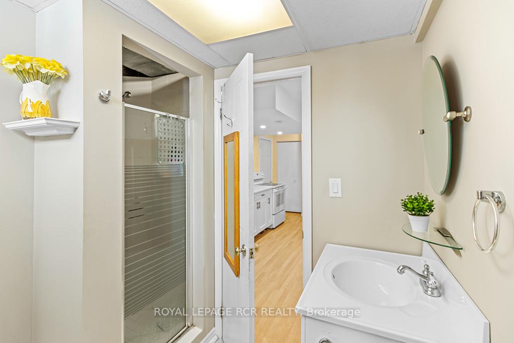 Photo 28 of 531 Park Avenue, Shelburne — HOMEH