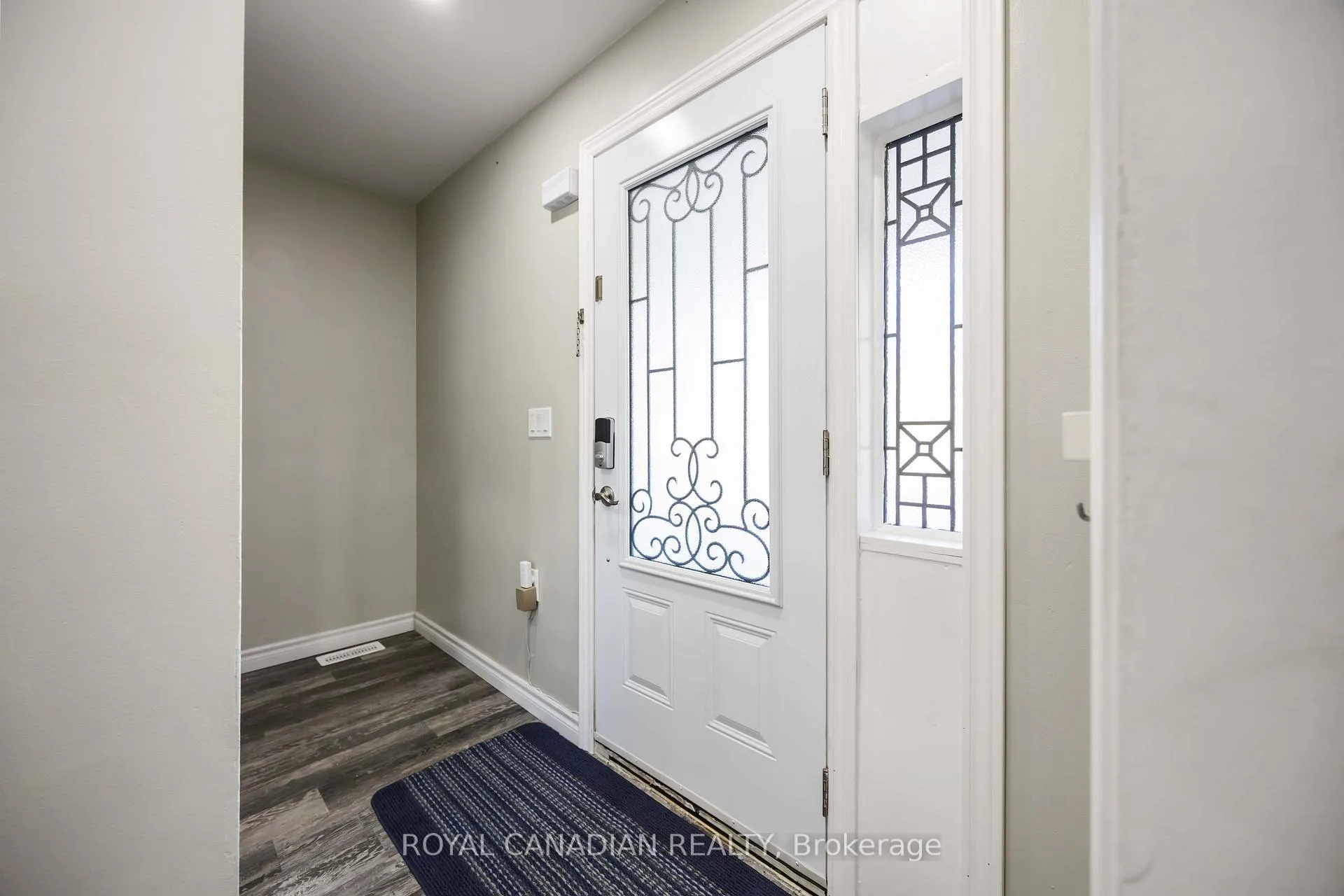 Photo 4 of 1057 King Street E, Oshawa, Donevan — HOMEH