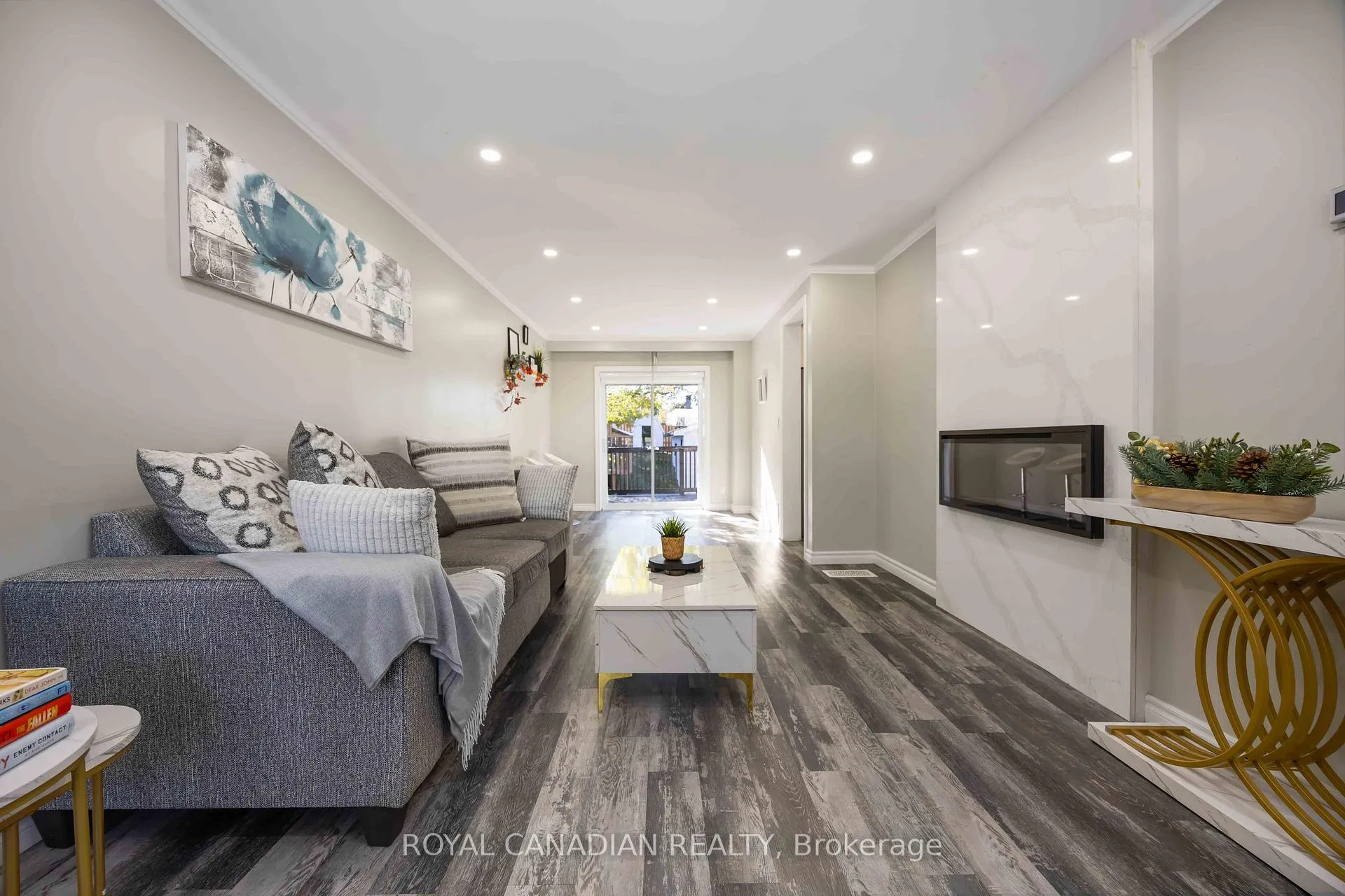 Photo 5 of 1057 King Street E, Oshawa, Donevan — HOMEH