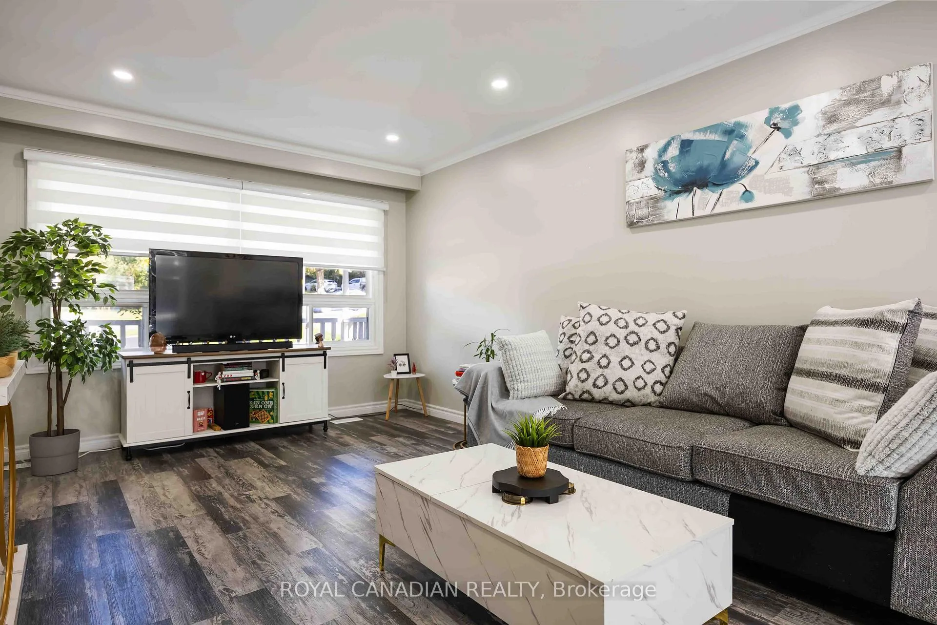 Photo 8 of 1057 King Street E, Oshawa, Donevan — HOMEH