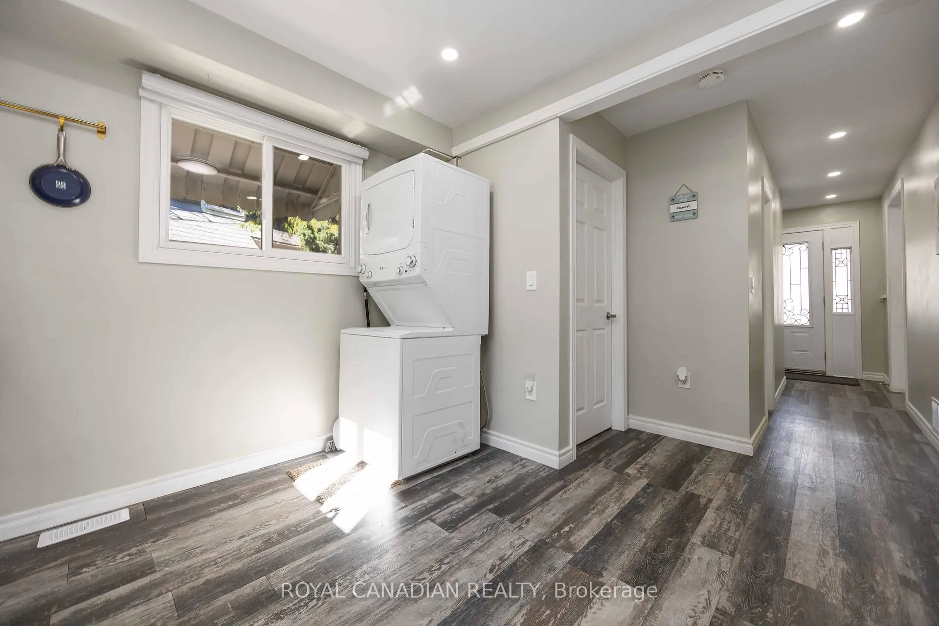 Photo 14 of 1057 King Street E, Oshawa, Donevan — HOMEH