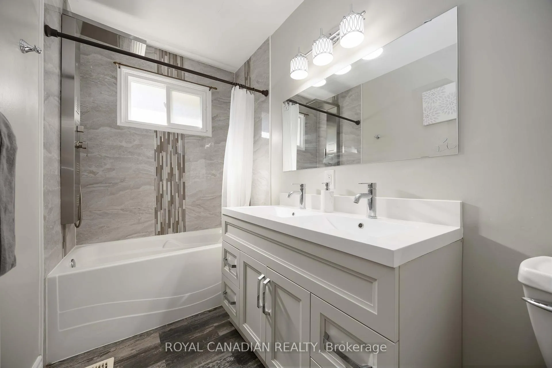 Photo 17 of 1057 King Street E, Oshawa, Donevan — HOMEH