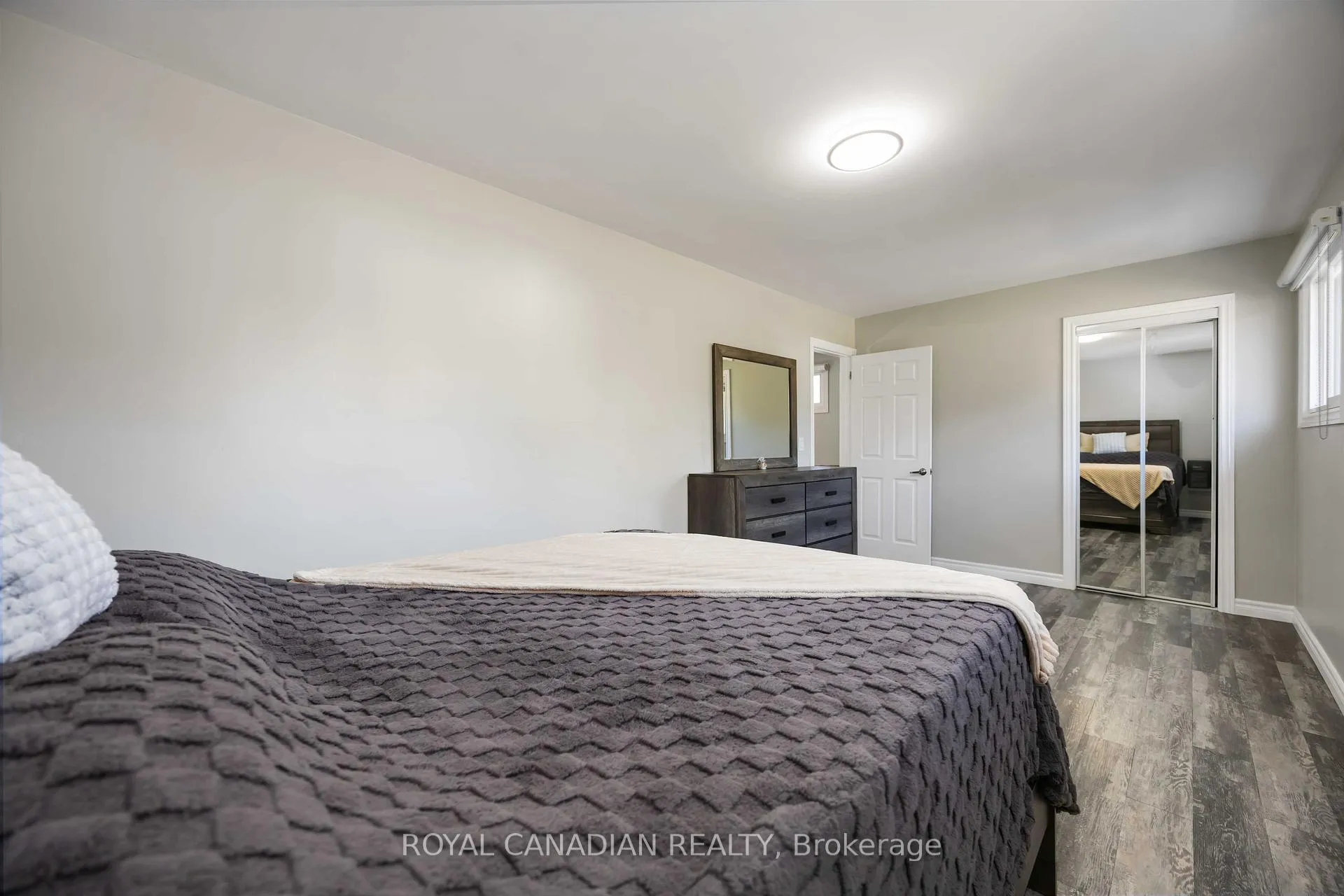 Photo 23 of 1057 King Street E, Oshawa, Donevan — HOMEH