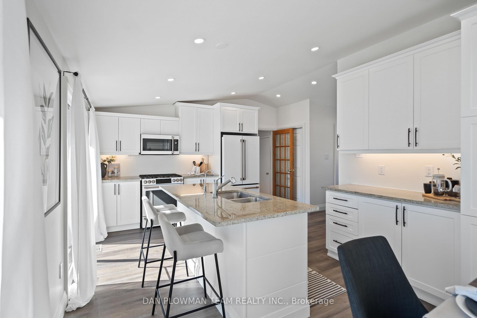Photo 7 of 359 Carnegie Beach Road, Scugog, Rural Scugog — HOMEH