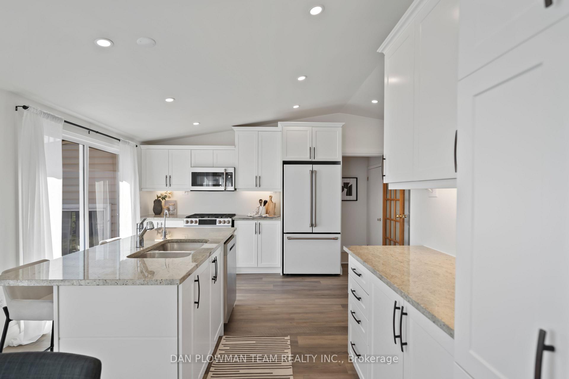 Photo 8 of 359 Carnegie Beach Road, Scugog, Rural Scugog — HOMEH