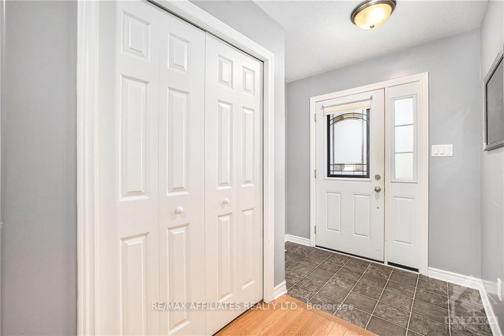 Photo 2 of 195 Harold Street, Smiths Falls — HOMEH