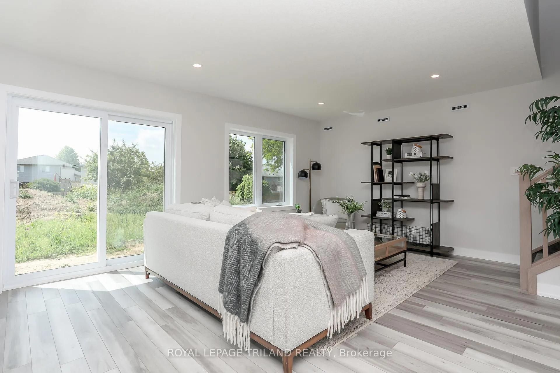 Photo 6 of 24 Harrow Lane, St. Thomas — HOMEH