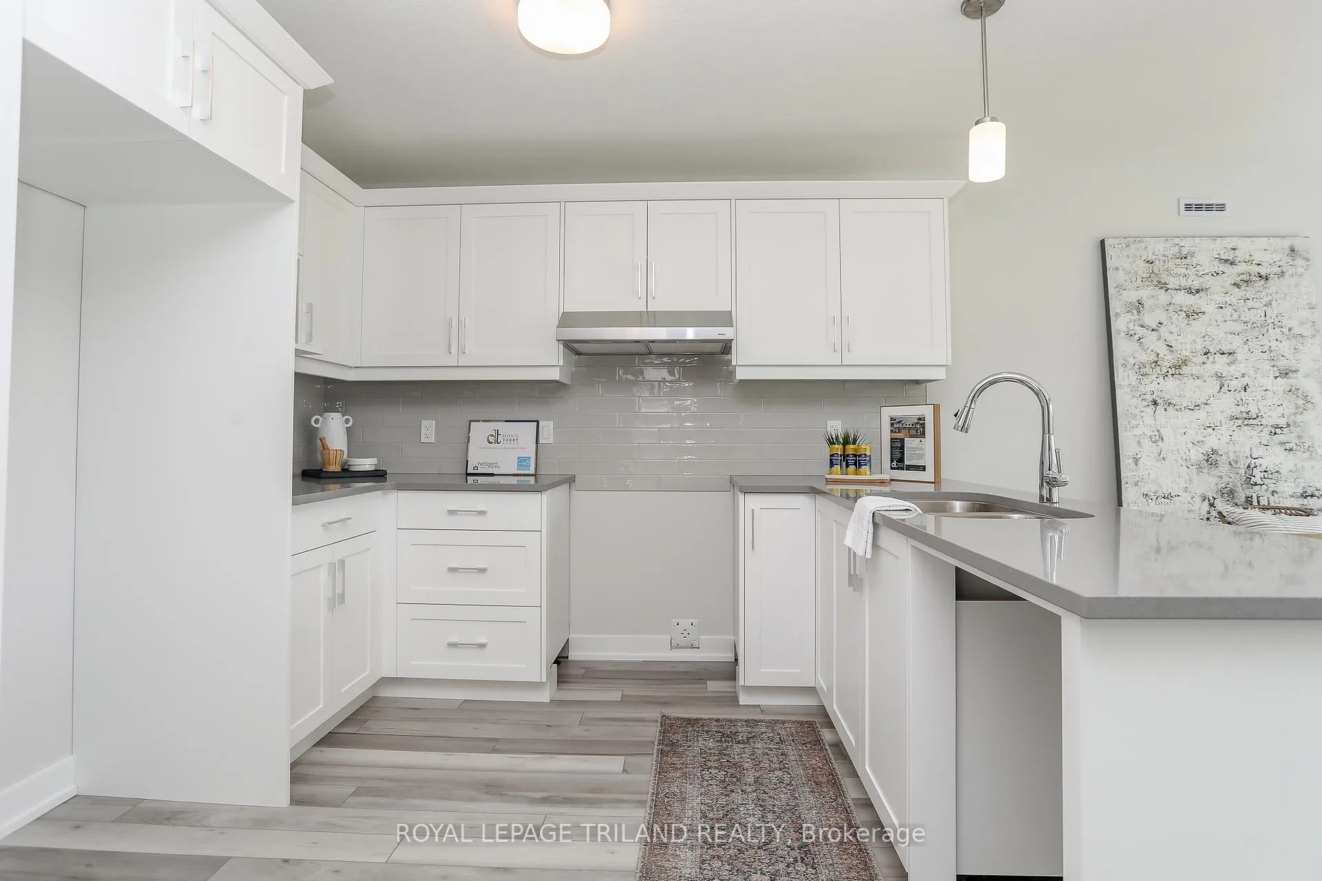 Photo 10 of 24 Harrow Lane, St. Thomas — HOMEH