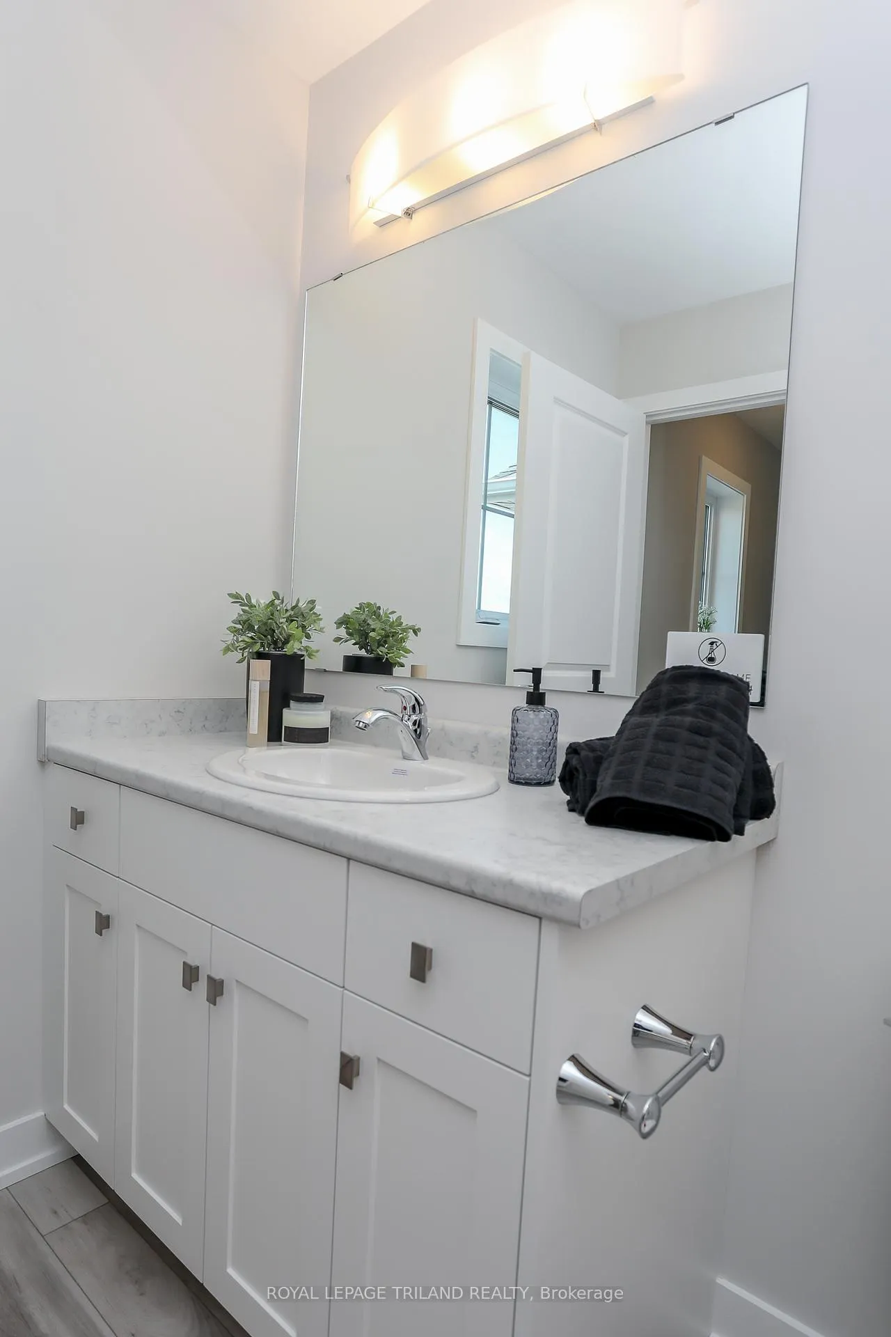 Photo 19 of 24 Harrow Lane, St. Thomas — HOMEH