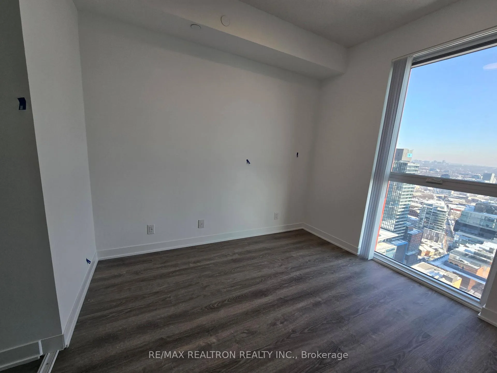 Photo 11 of Unit 3905, 180 Front Street E, Toronto, Moss Park — HOMEH