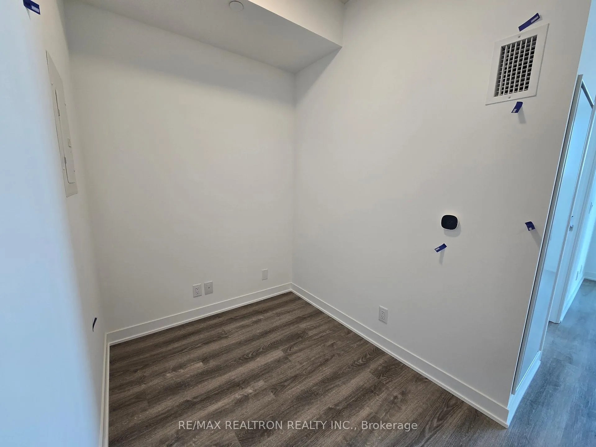Photo 13 of Unit 3905, 180 Front Street E, Toronto, Moss Park — HOMEH