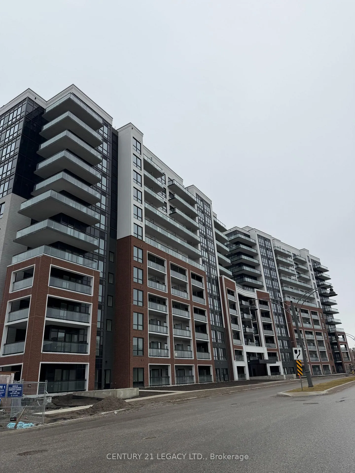 Photo 1 of Unit 1105, 51 Clarington Avenue, Clarington, Bowmanville — HOMEH