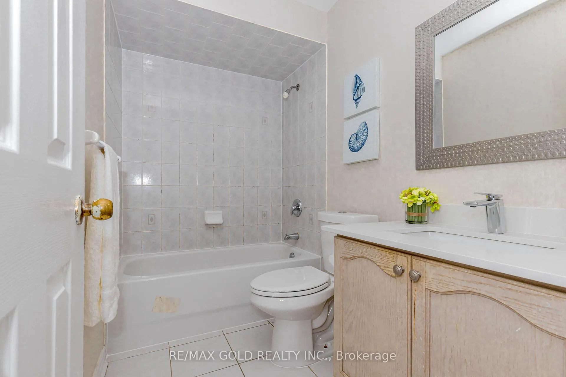 Photo 33 of 154 Brussels Avenue, Brampton, Sandringham-Wellington — HOMEH