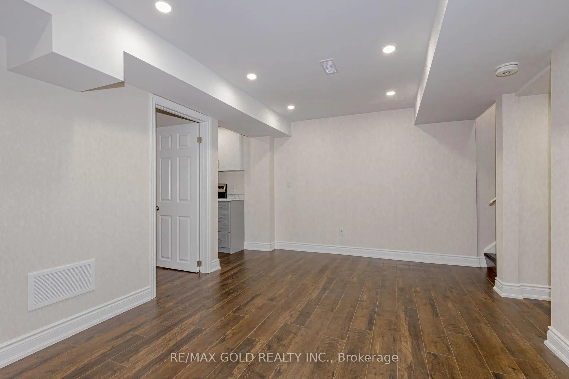 Photo 39 of 154 Brussels Avenue, Brampton, Sandringham-Wellington — HOMEH
