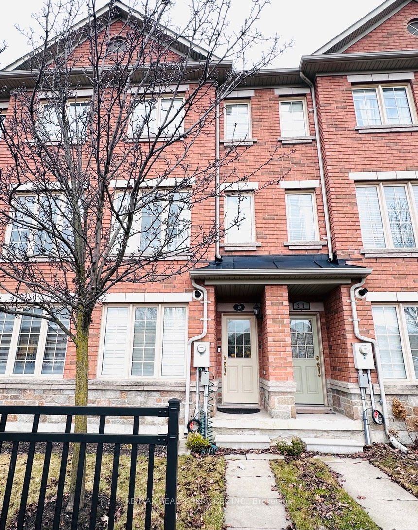 Photo 1 of 29 Peach Drive, Brampton, Sandringham-Wellington — HOMEH
