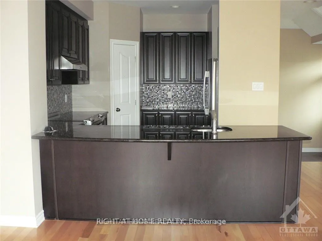 Photo 6 of 476 Foxhall Way, Ottawa, Kanata - Bridlewood — HOMEH