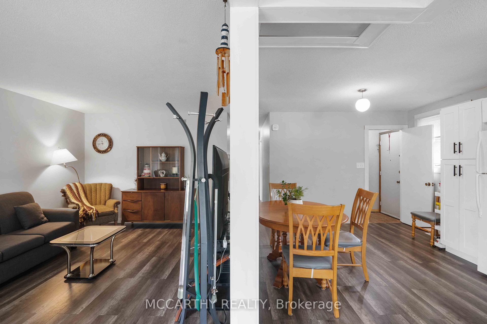 Photo 4 of 433 First Avenue E, Shelburne — HOMEH