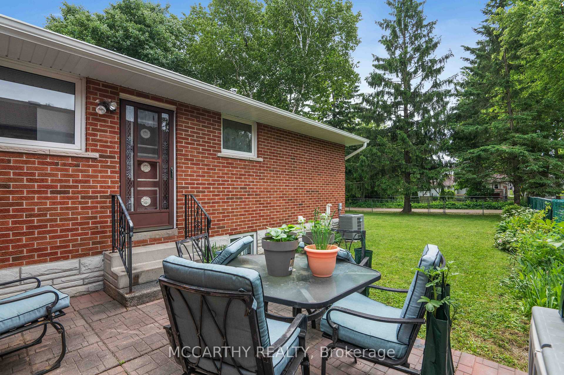 Photo 30 of 433 First Avenue E, Shelburne — HOMEH