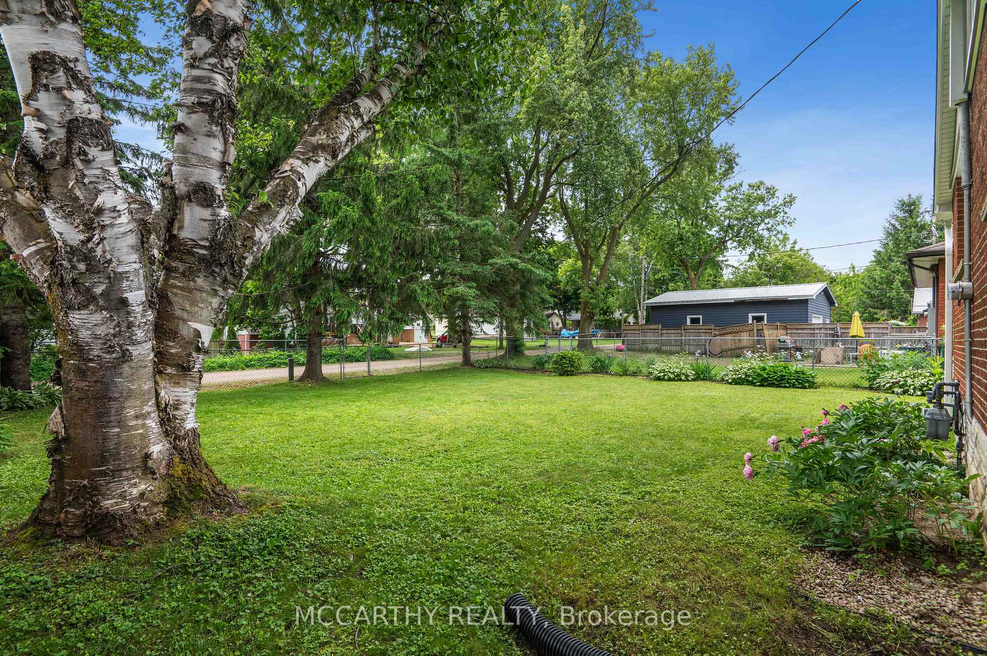Photo 31 of 433 First Avenue E, Shelburne — HOMEH