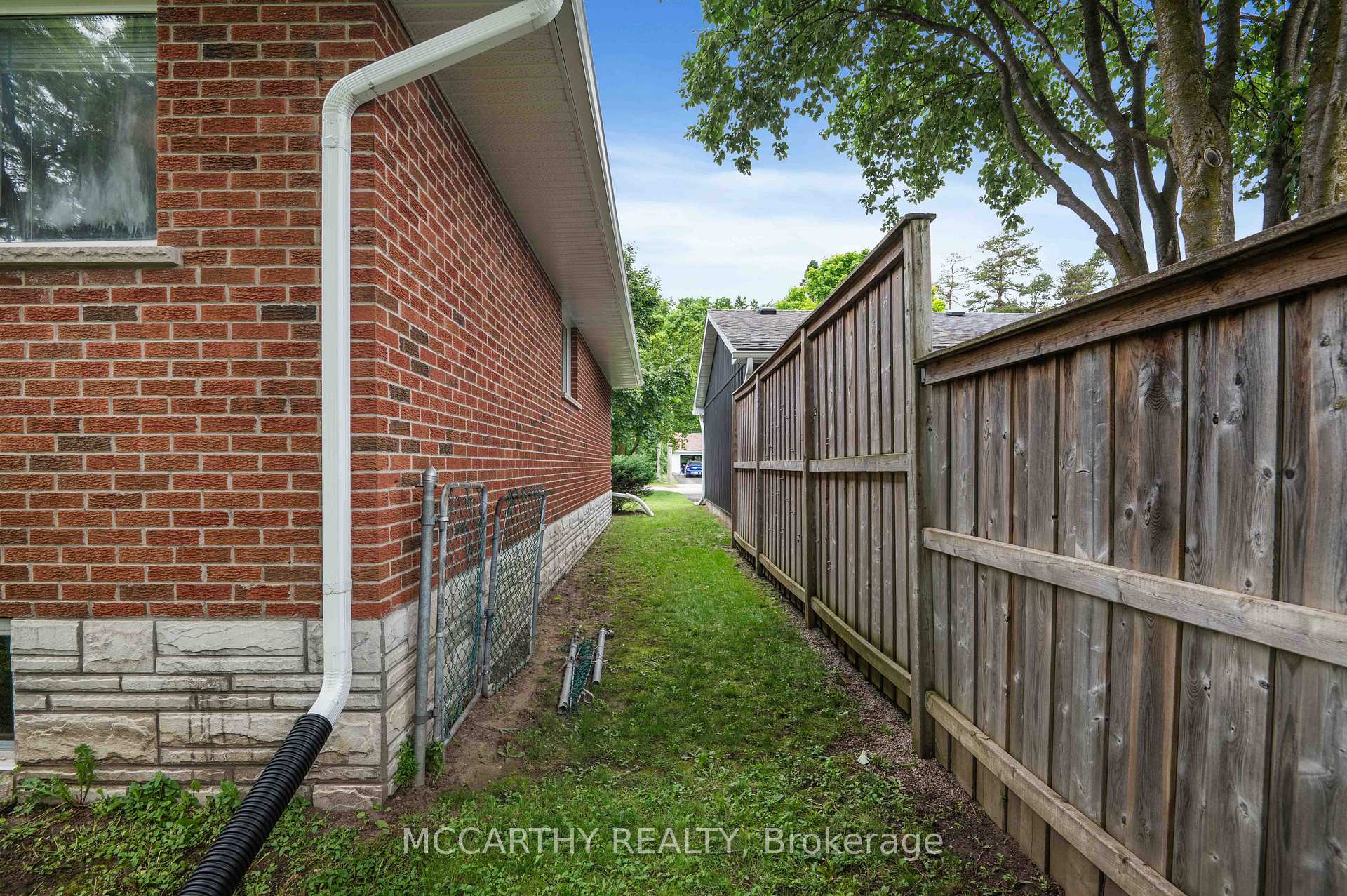 Photo 33 of 433 First Avenue E, Shelburne — HOMEH