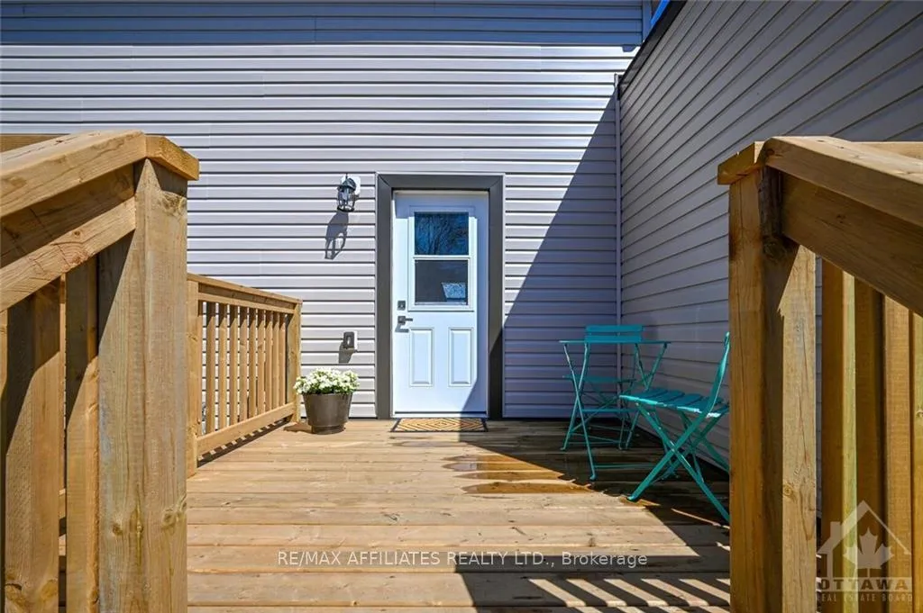 Photo 20 of 27 Anne Street, Smiths Falls — HOMEH