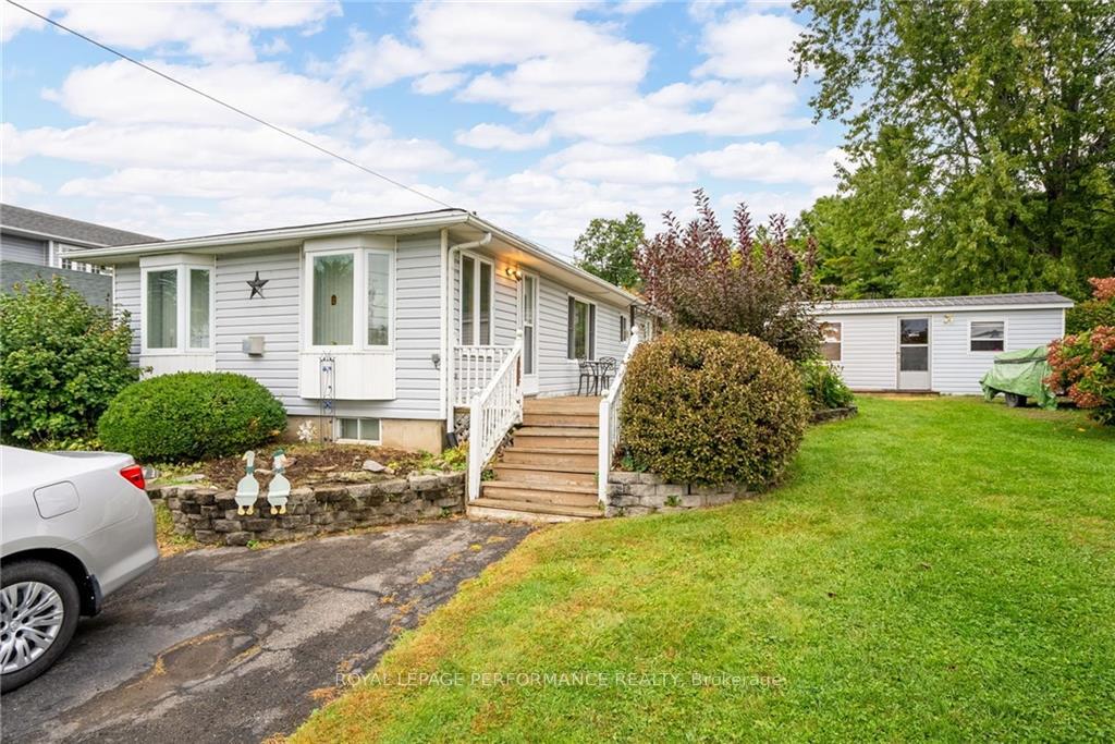 Photo 1 of 18329 County 2 Road, South Glengarry, South Glengarry (Charlottenburgh) Twp — HOMEH