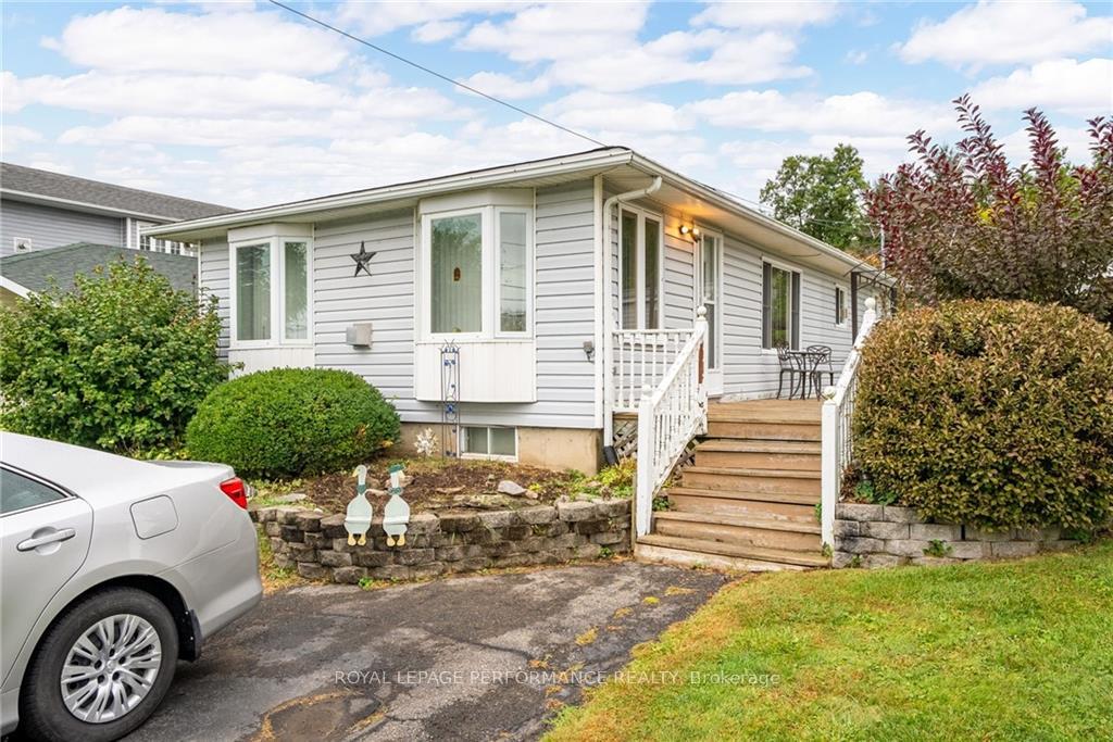 Photo 2 of 18329 County 2 Road, South Glengarry, South Glengarry (Charlottenburgh) Twp — HOMEH
