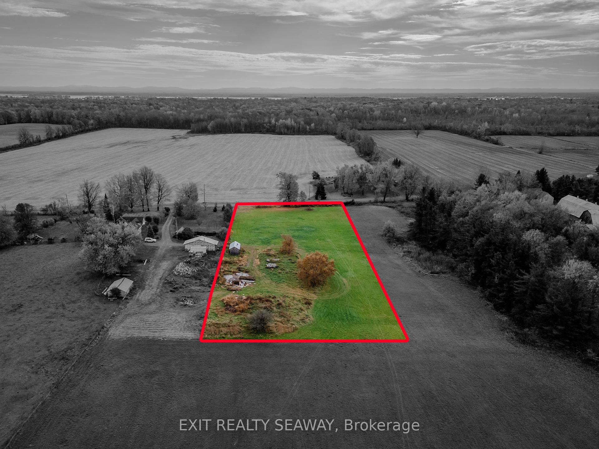 Photo 3 of 0000 Paragon Road, South Glengarry, South Glengarry (Charlottenburgh) Twp — HOMEH