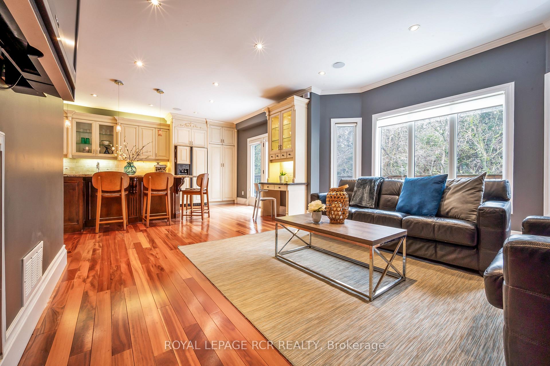 Photo 10 of 404 Rintoul Crescent, Shelburne — HOMEH