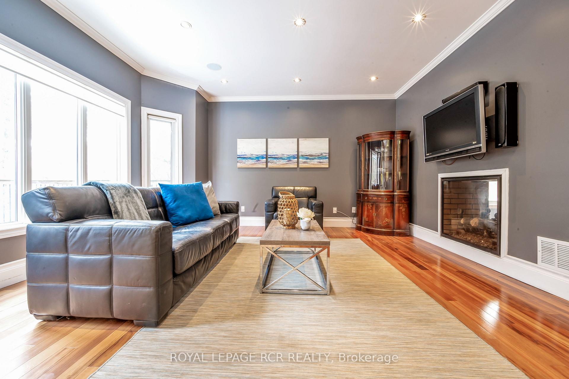Photo 11 of 404 Rintoul Crescent, Shelburne — HOMEH