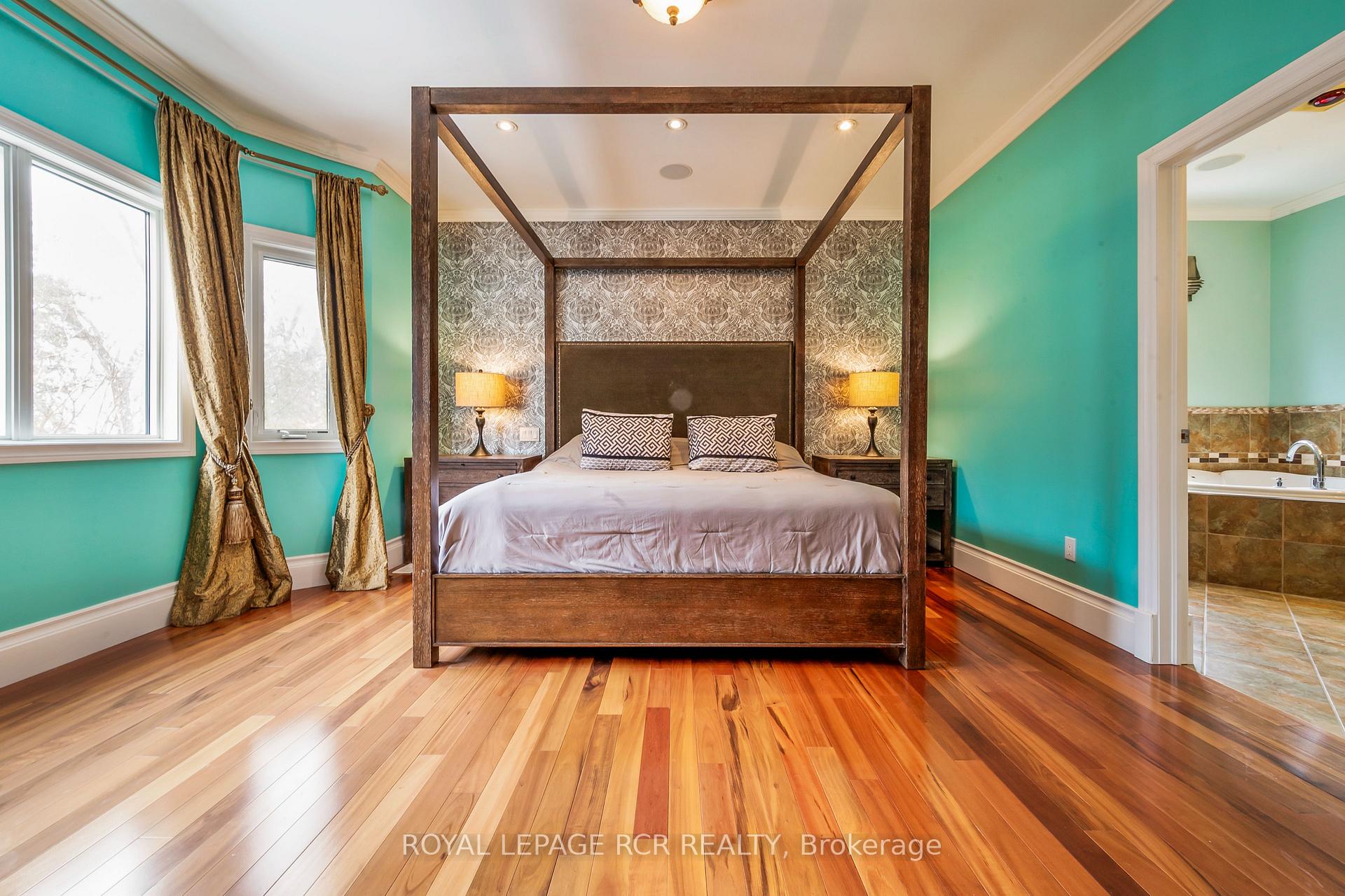 Photo 14 of 404 Rintoul Crescent, Shelburne — HOMEH