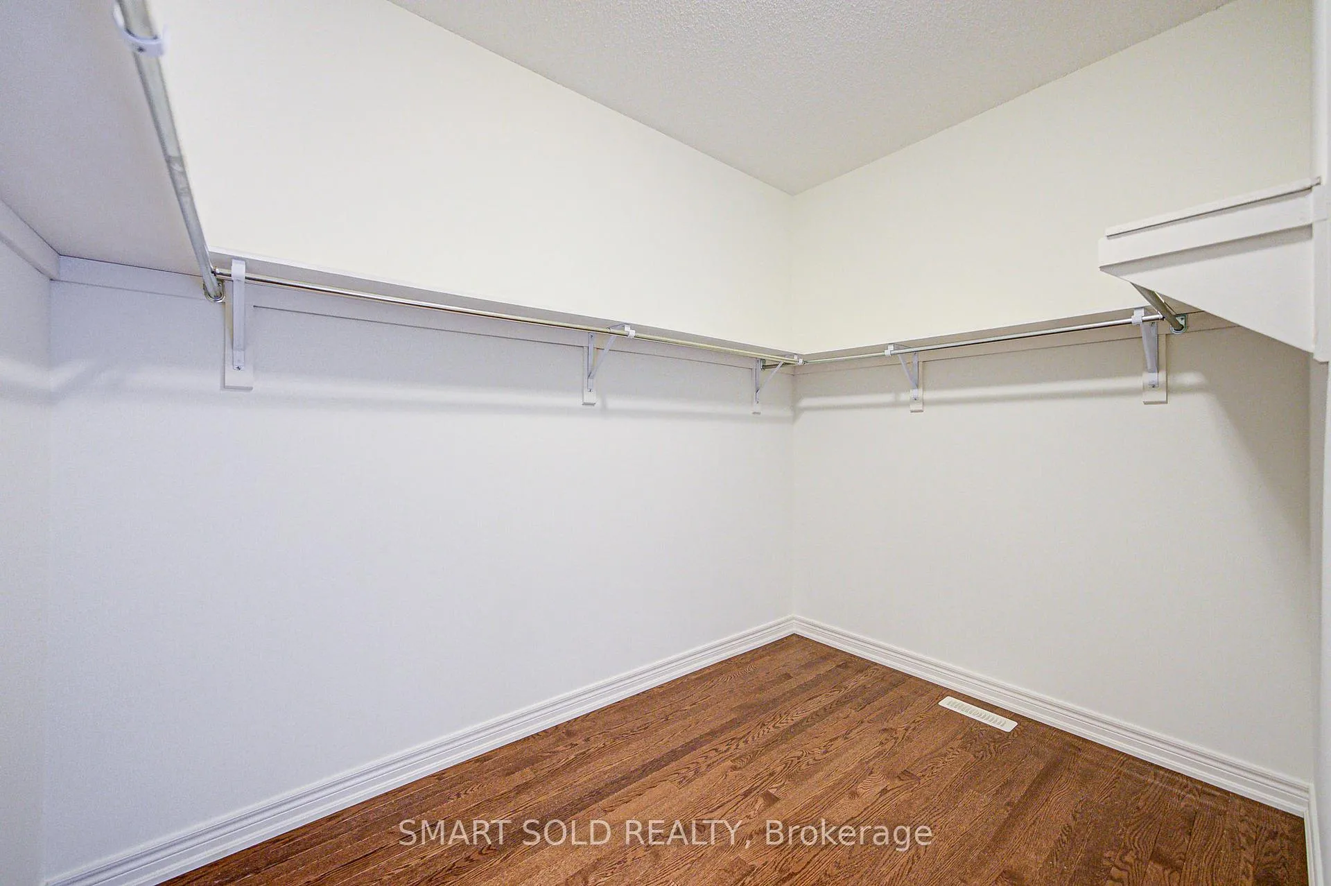 Photo 18 of 99 Chouinard Way, Aurora, Rural Aurora — HOMEH