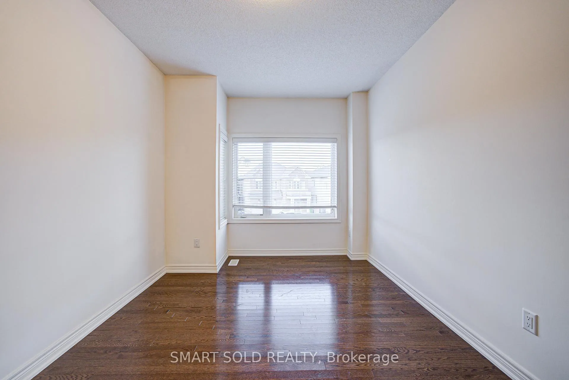 Photo 24 of 99 Chouinard Way, Aurora, Rural Aurora — HOMEH