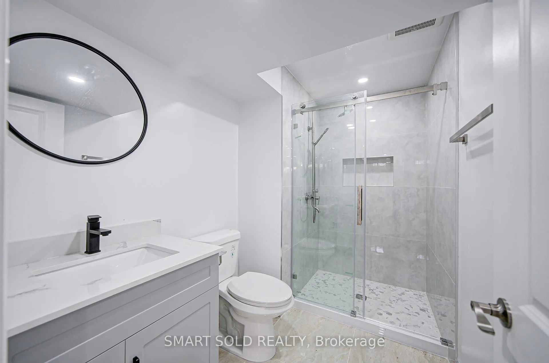 Photo 32 of 99 Chouinard Way, Aurora, Rural Aurora — HOMEH
